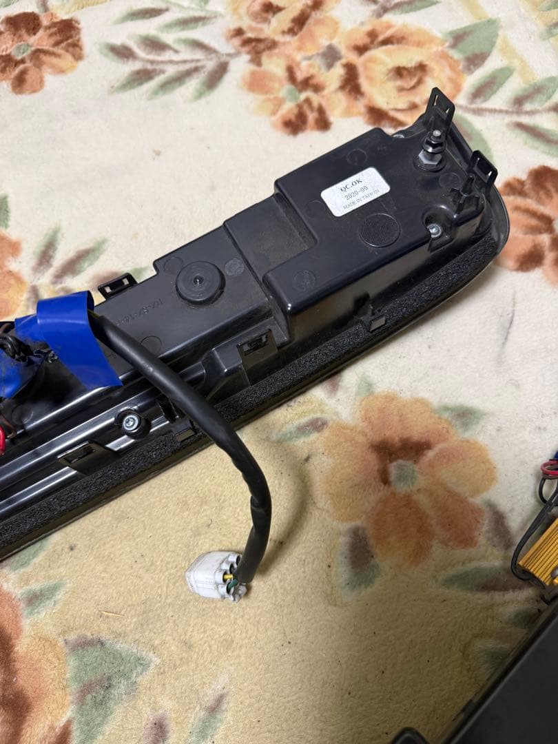 reiz da17w フルLEDスモークテールランプ　爪折れあり