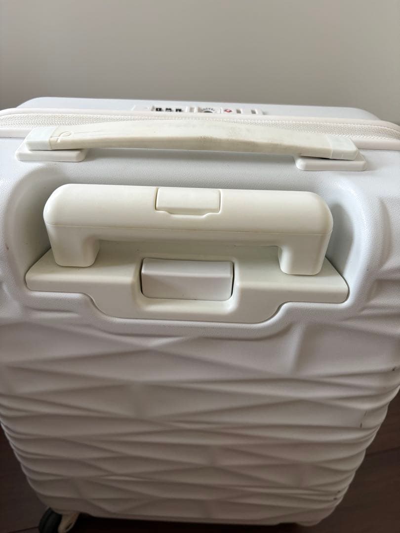 プロテカ　ホワイト　スーツケース　ロッカーサイズ22L