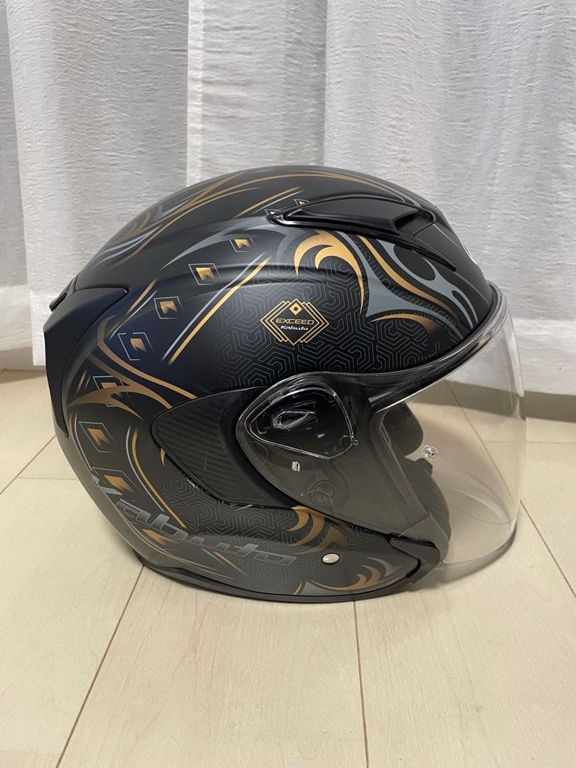 Kabuto フルフェイスヘルメット 黒/金！