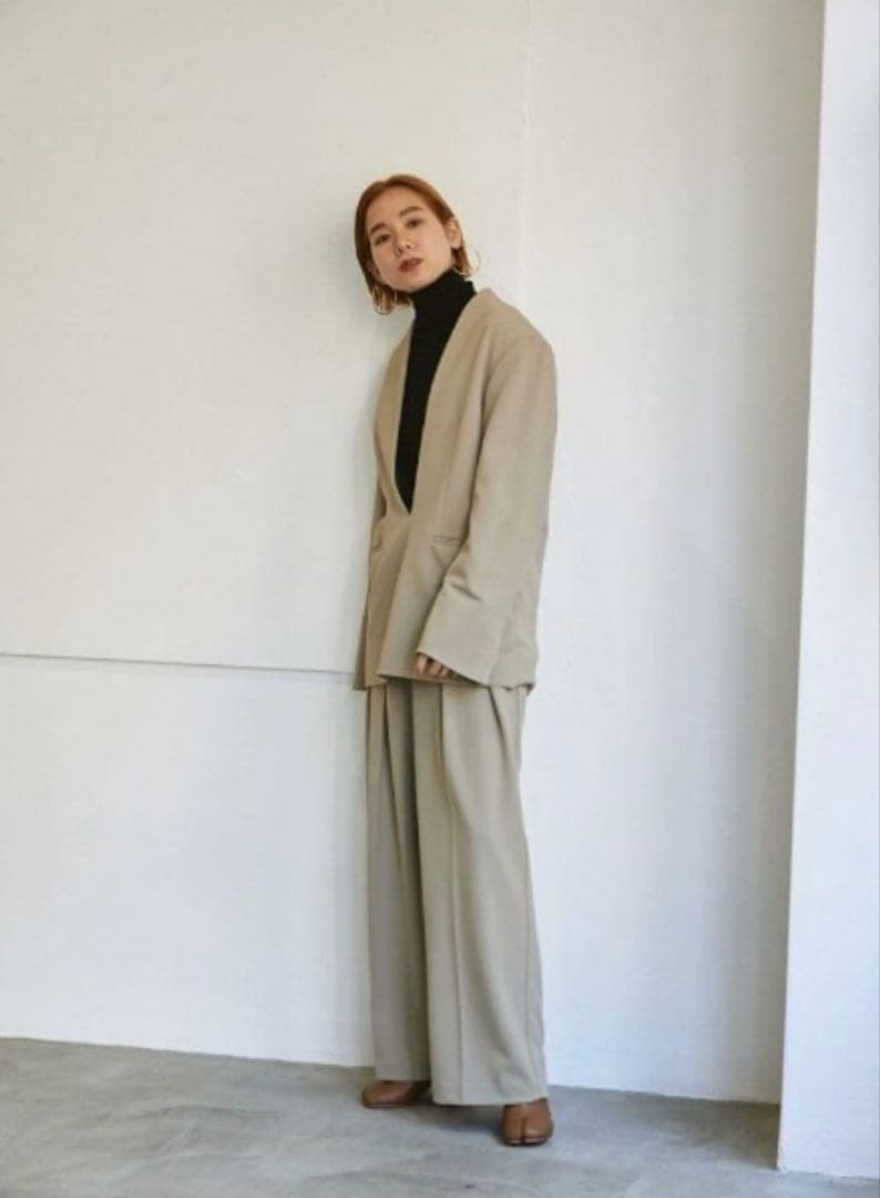 m*m様 todayful セットアップ　ノーカラージャケット パンツ　ナチュラ