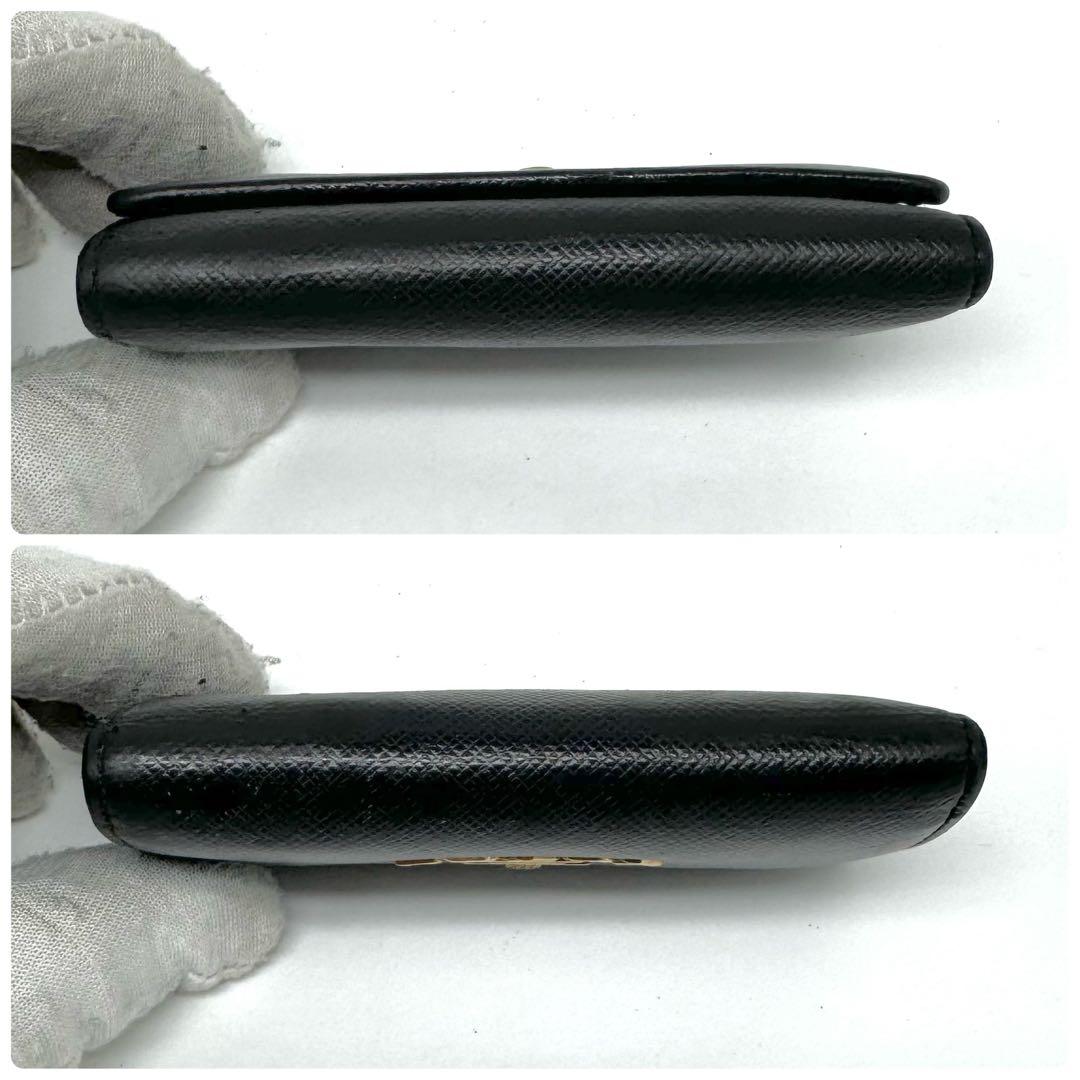 【現行モデル・美品】RFID掲載 プラダ サフィアーノレザー 4連 キーケース