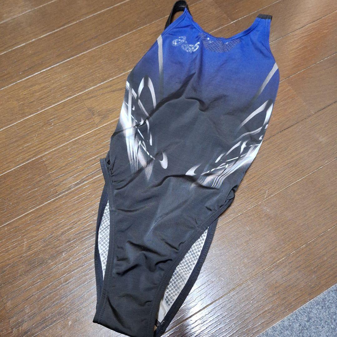 ぼ*た様 アシックス　競泳水着　サイズss ALS09R
