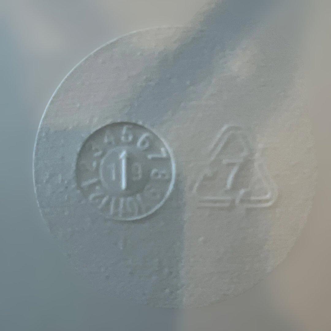 【正規品】【送料込み】ハーマンミラーのイームズチェア ホワイトダイニングチェア