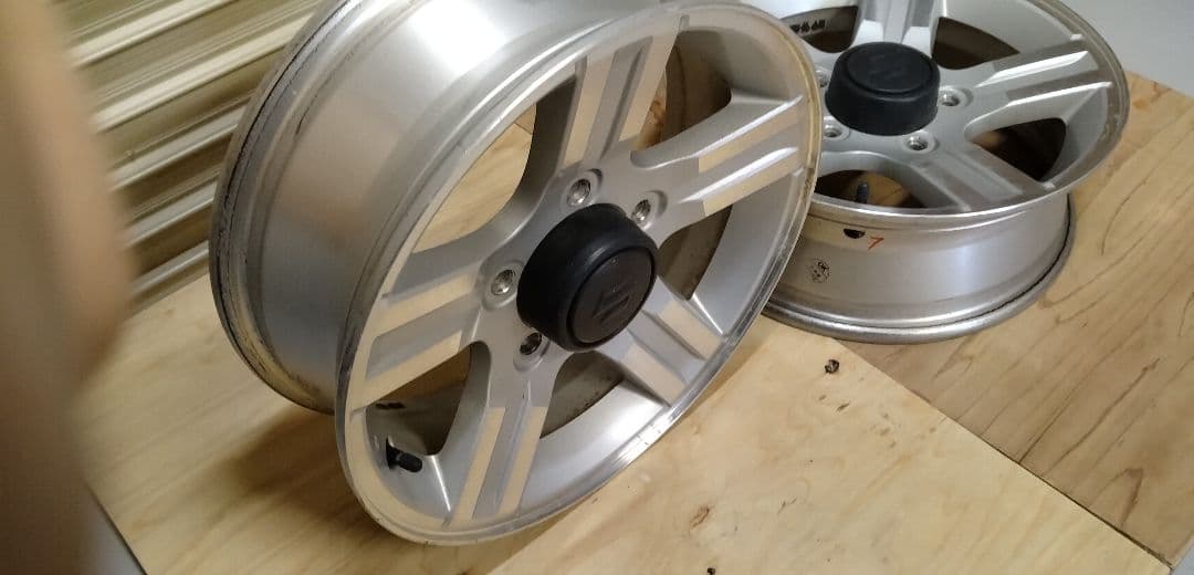 ジムニー　純正アルミホイール　②リア