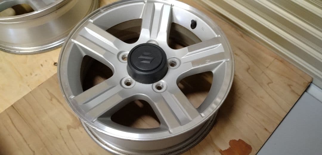 ジムニー　純正アルミホイール　②リア