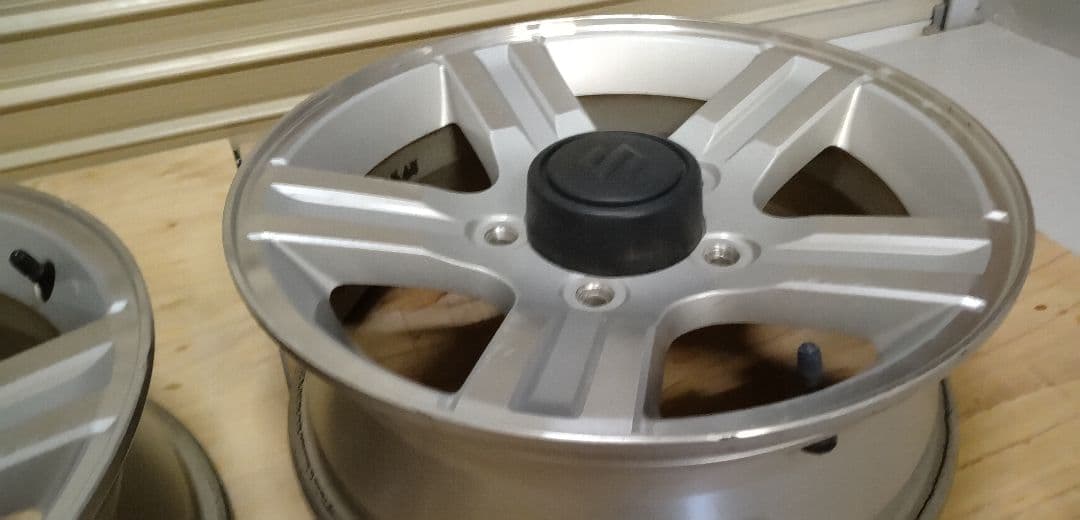 ジムニー　純正アルミホイール　②リア