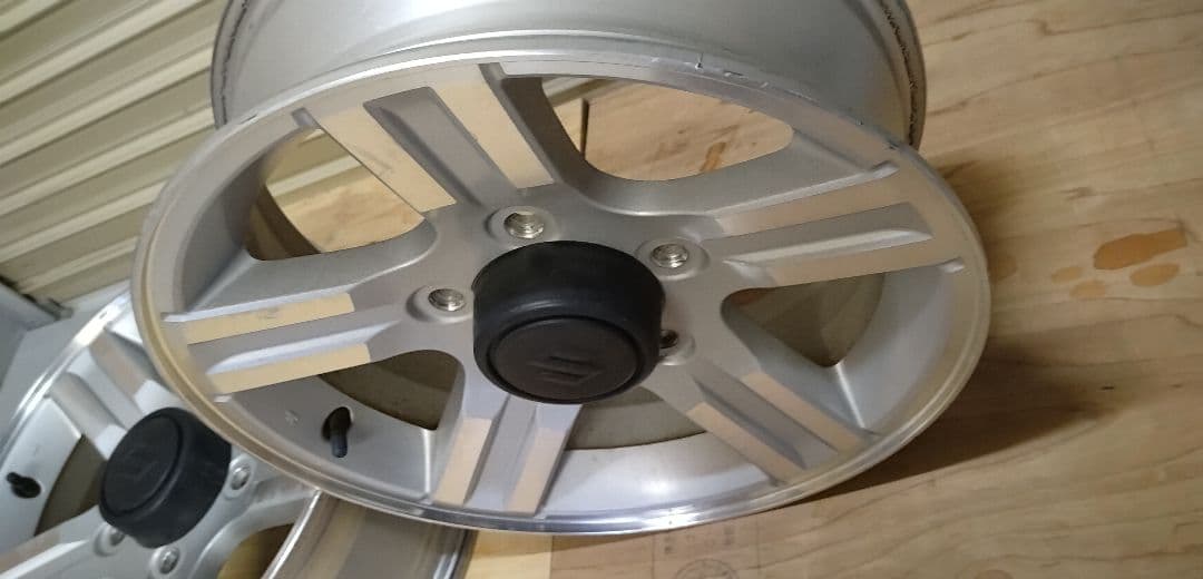 ジムニー　純正アルミホイール　②リア