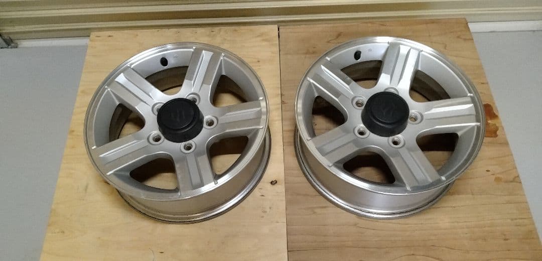ジムニー　純正アルミホイール　②リア