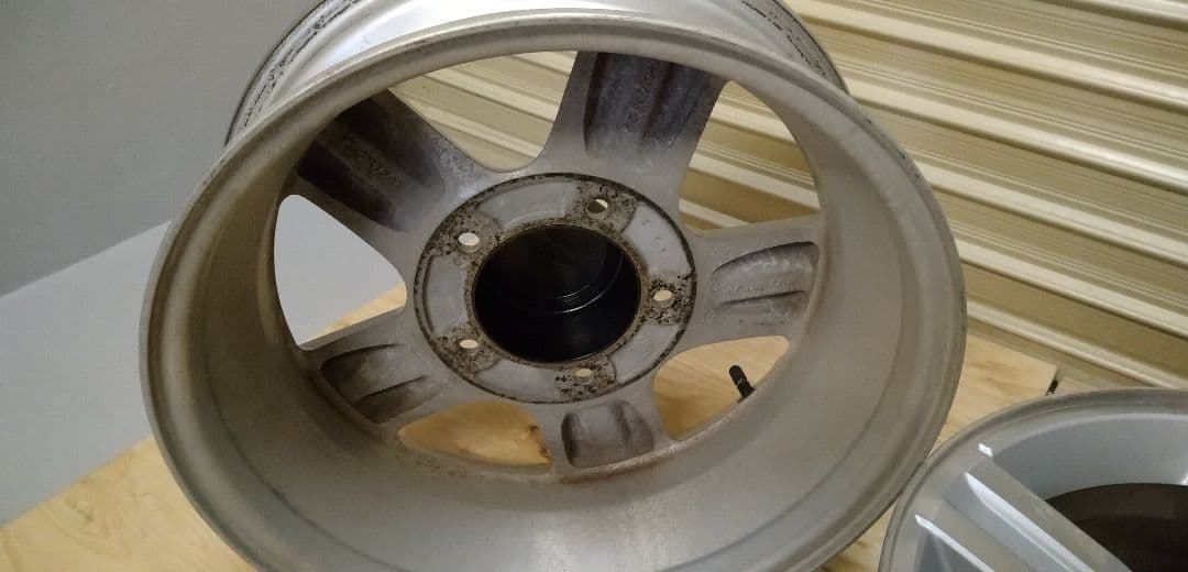 ジムニー　純正アルミホイール　②リア