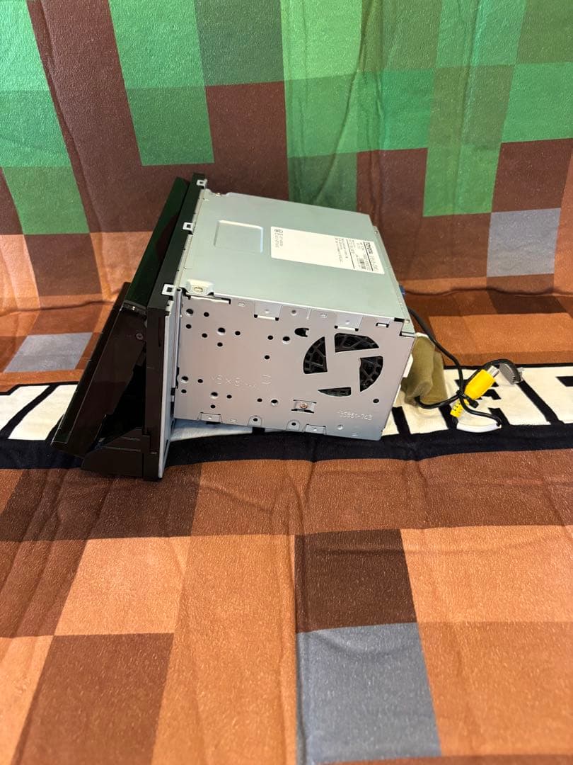 トヨタ　純正カーナビ　9インチ