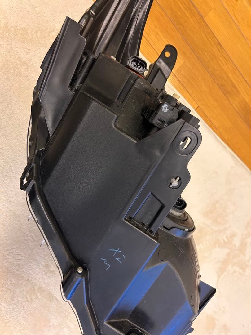 30前期プリウスブラック ヘッドライト 〔ハロゲン〕