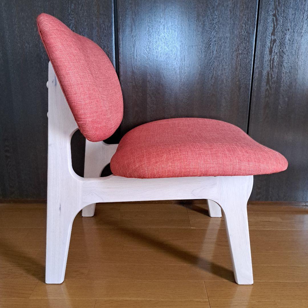 ニトリ、コーラルピンク 布張り ダイニングチェア