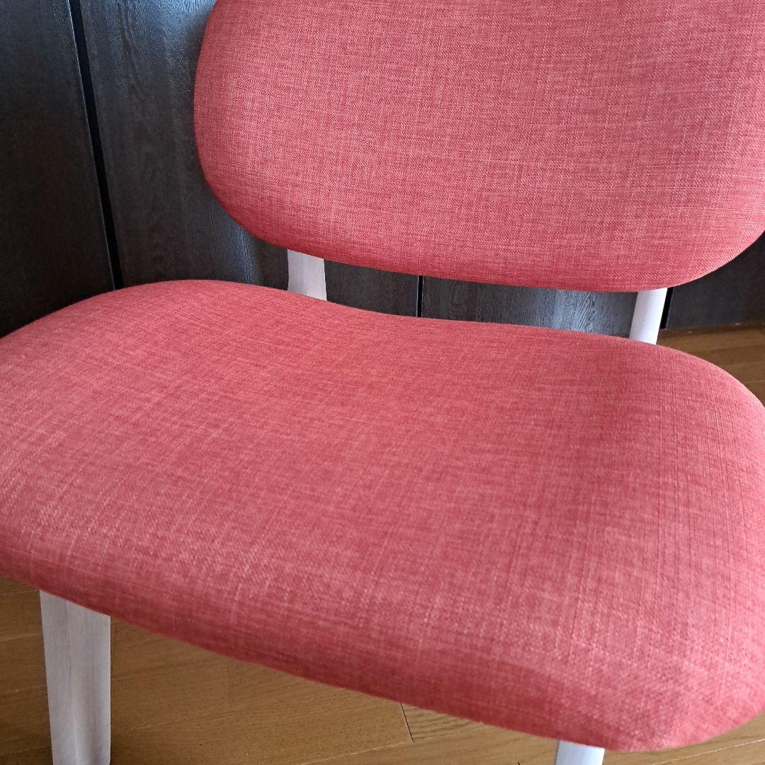 ニトリ、コーラルピンク 布張り ダイニングチェア