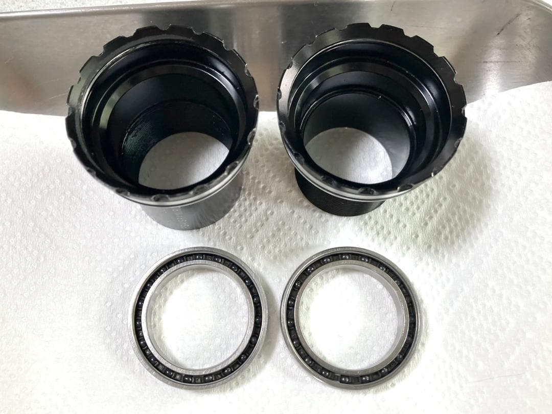 CEMA DUB 29mm PF30/PF30A セラミック BB right