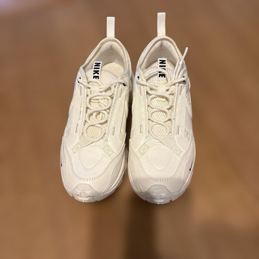 Nike ホワイト スニーカー tc7900