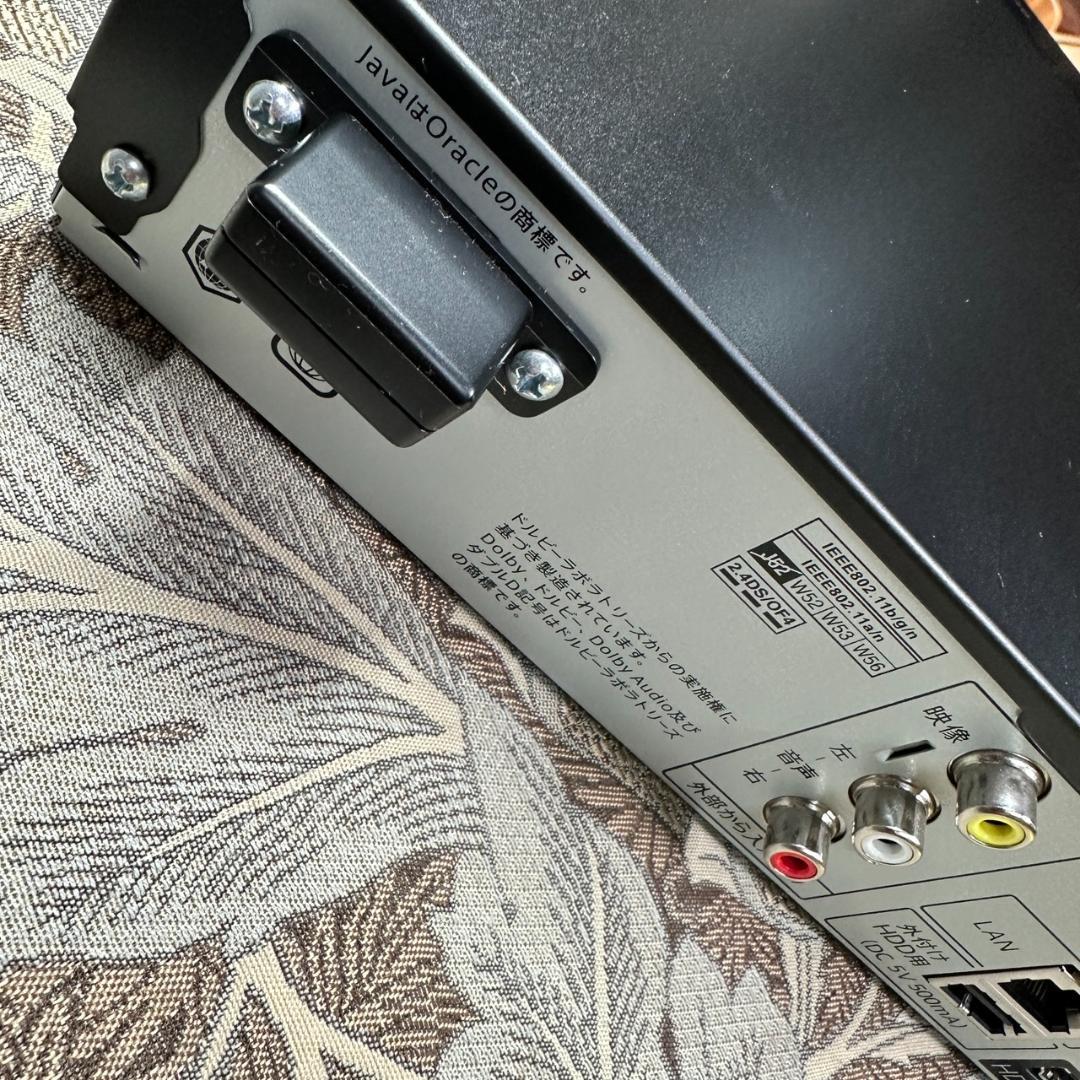 シャープ 1TB 3チューナー ブルーレイレコーダー BD-T1800