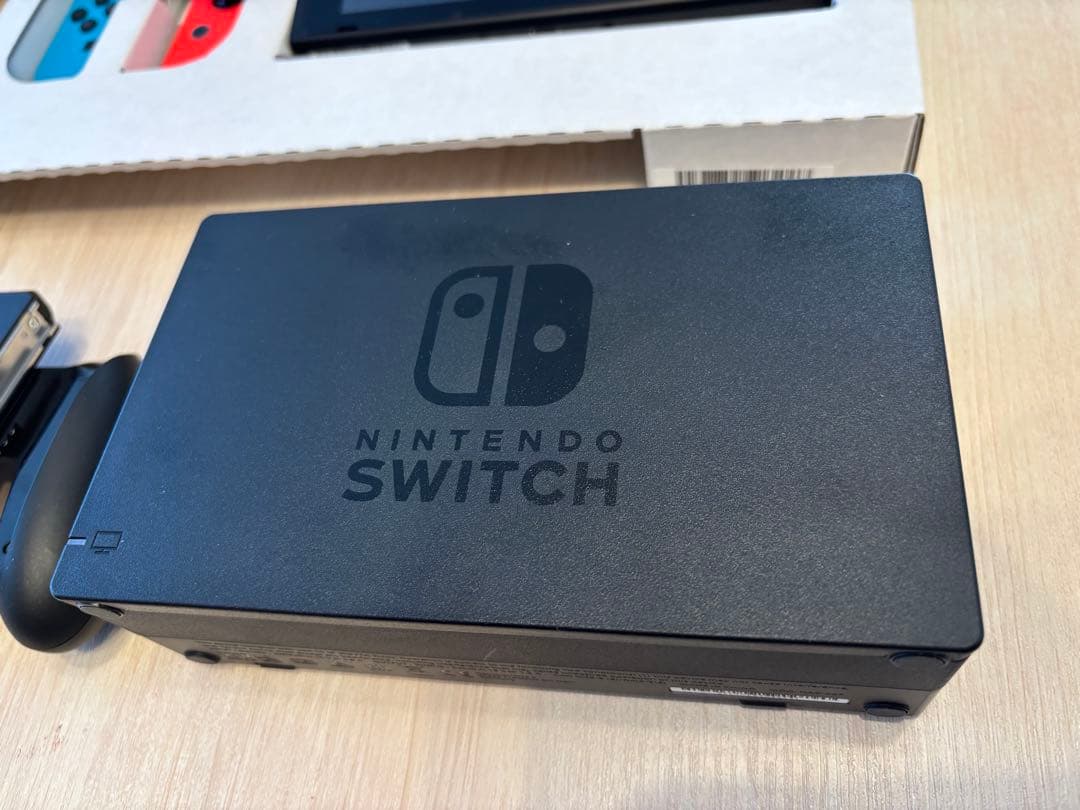 Nintendo Switch 本体 コントローラー/スプラトゥーン2おまけ