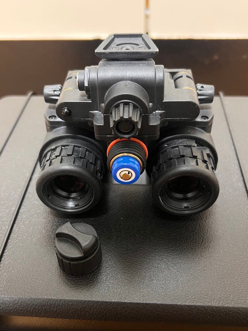 PVS31　デジタルナイトビジョン 実動 IRバッテリーボックス対応　円形画面