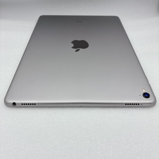 【極美品】iPad Pro 9.7インチ 256GB FLMY2J/A スペース