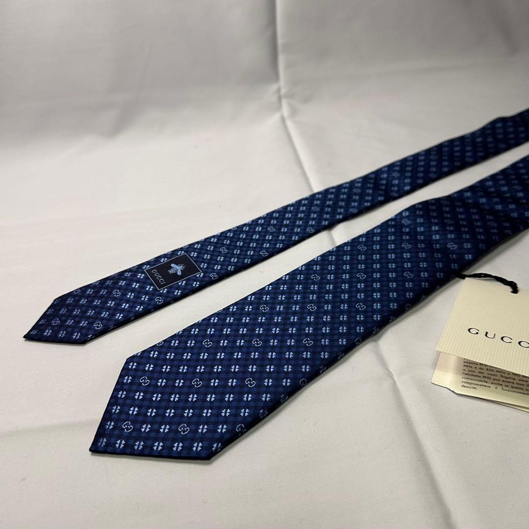 新品タグ付☆箱付☆グッチ☆ネクタイ☆ブルー☆ネイビー☆GG柄☆クローバー☆635
