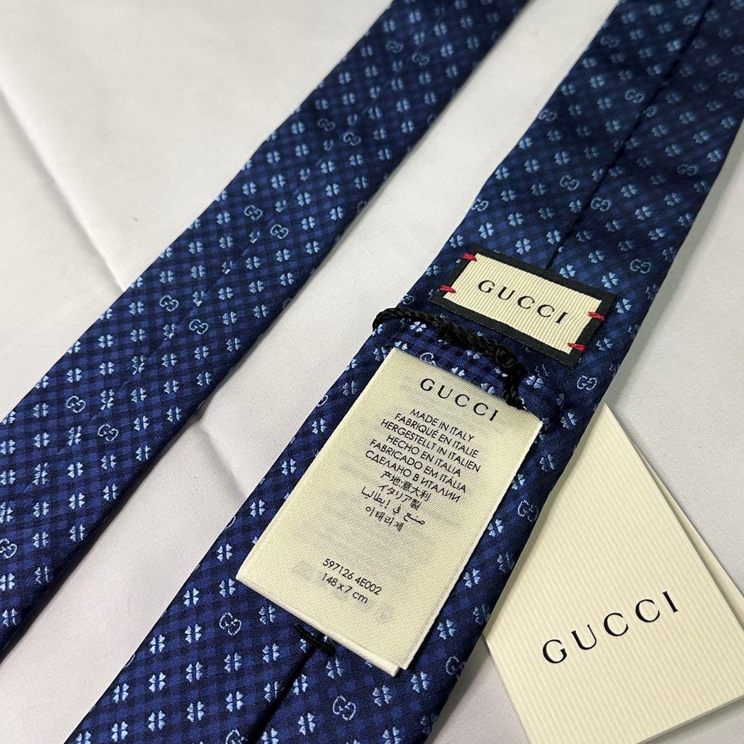 新品タグ付☆箱付☆グッチ☆ネクタイ☆ブルー☆ネイビー☆GG柄☆クローバー☆635