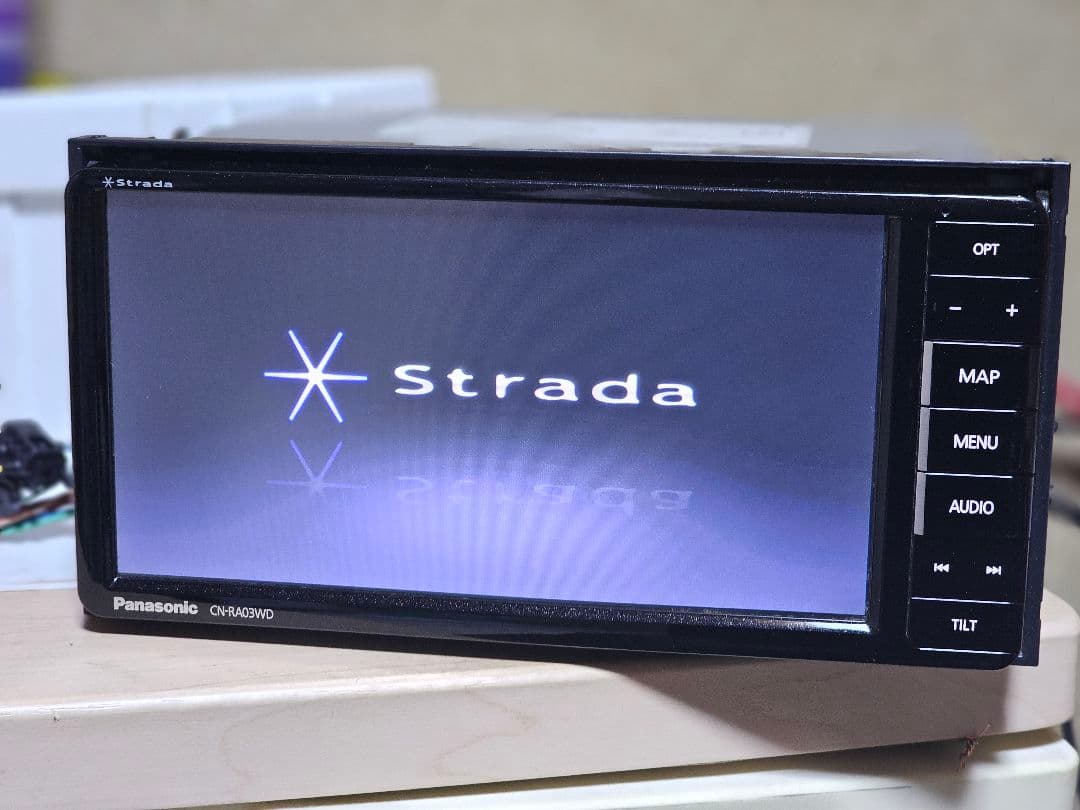 Panasonic CN-RAO3WD Bluetoothナビゲーションシステム