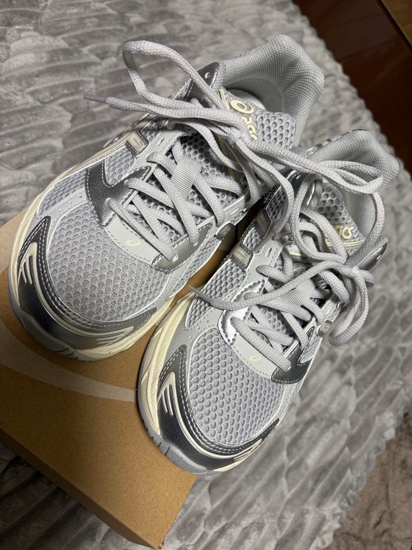 ASICS GEL-1130 23.5 cm E クラウド グレー/オートミール