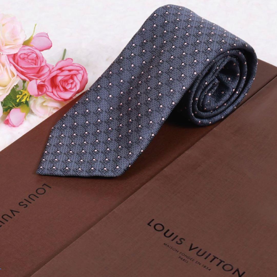 ま*ち様 ✨新品箱袋付✨ルイヴィトン VUITTONネクタイ ダミエドットネイビ