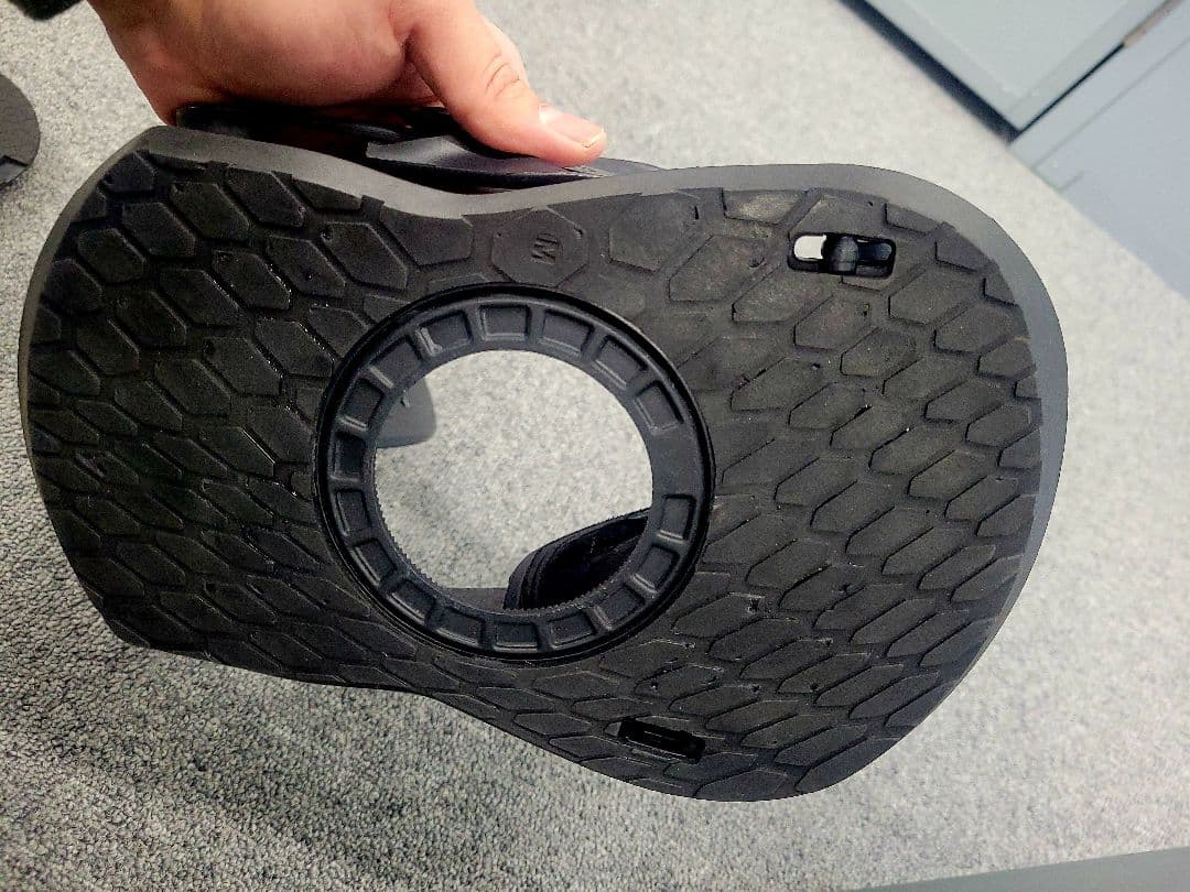 STRATA スノーボード ビンディング M