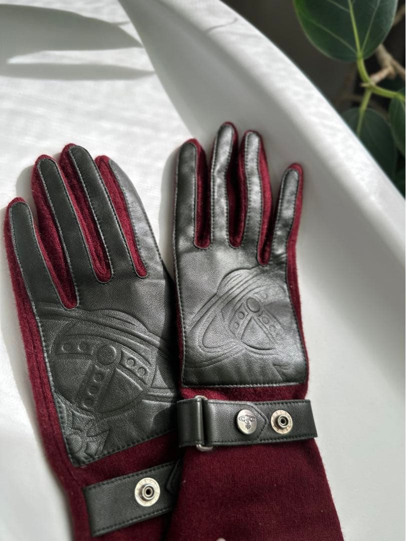 【MOKA】Vivienne Westwood レザー手袋