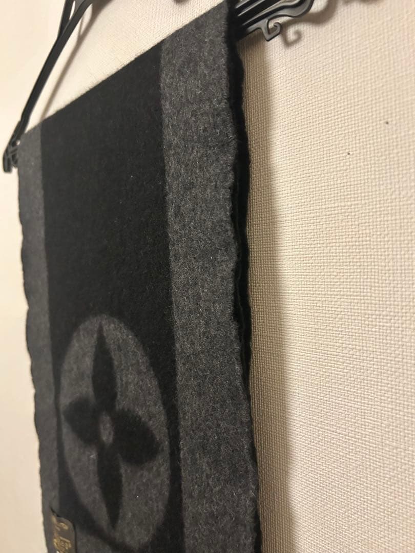 ルイ　ヴィトン　メンズ　マフラー