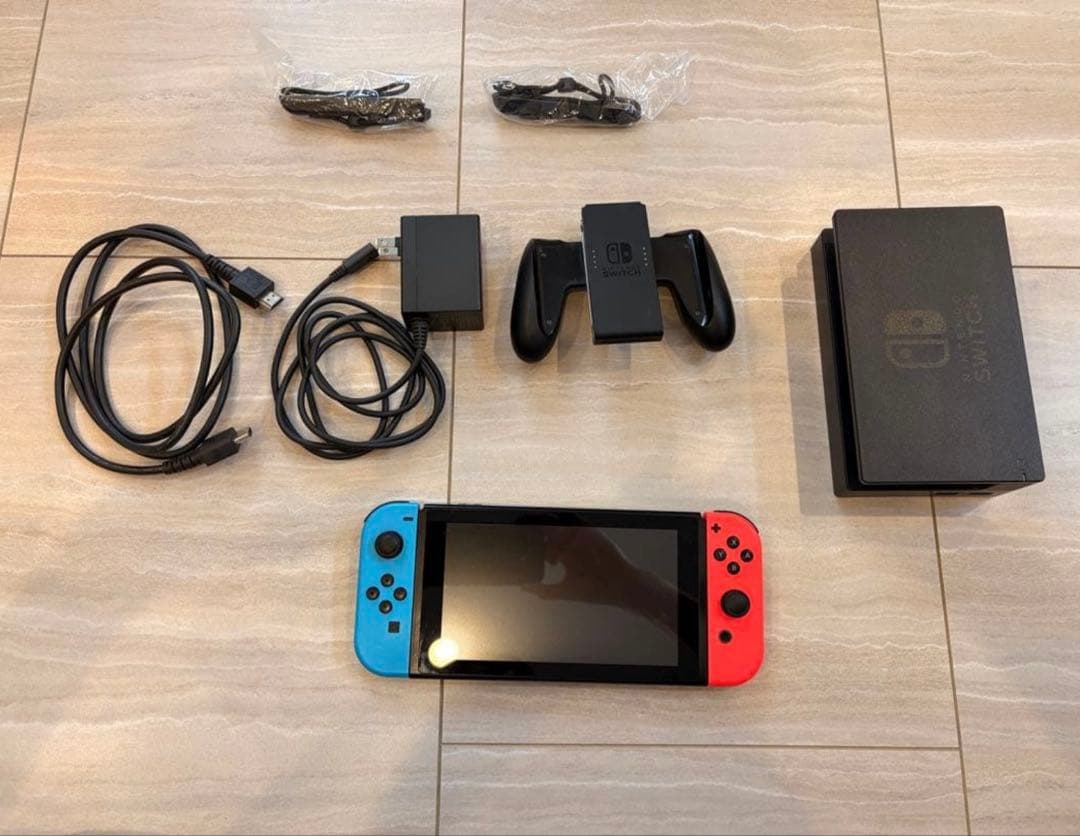 Nintendo Switch ネオンブルー/ネオンレッド 本体　Joy-Con