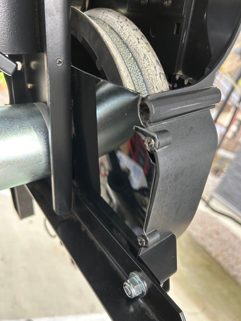 ピッチングマシン　2ホイール式　軟式J・M球用