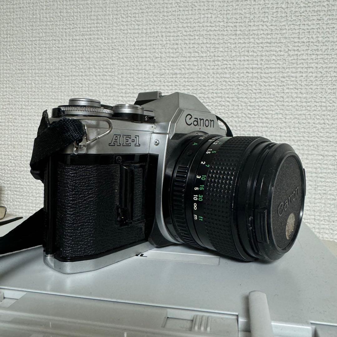 Canon AE-1 フィルム一眼レフカメラ 50mmレンズ付き