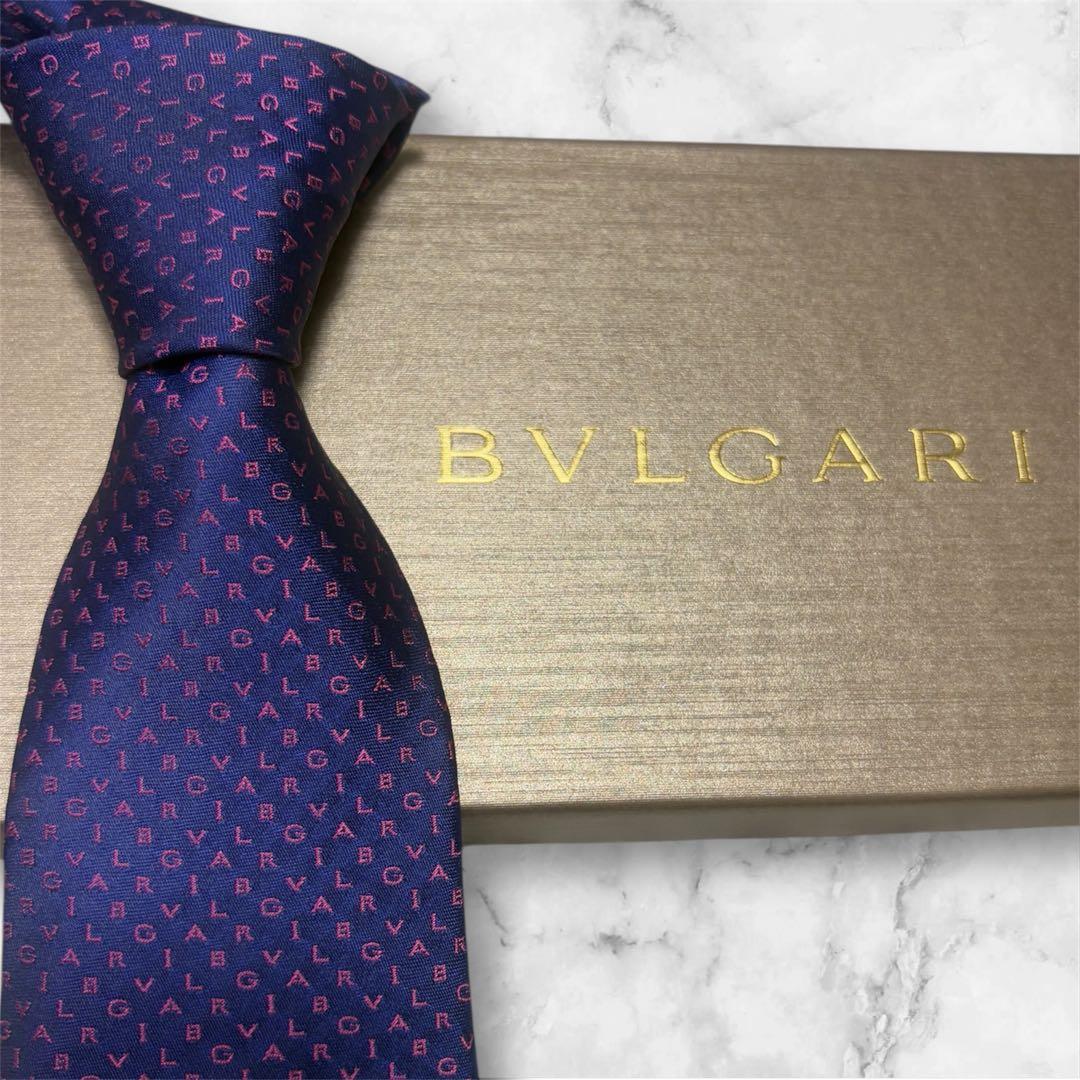 BELLE♡♡プロフ必読様　ご予約品✨現行✨新品✨ブルガリ ネクタイ ロゴマニ
