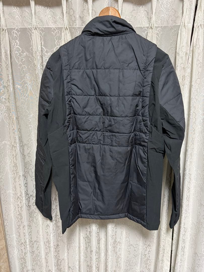 Under Armour タウンパーカー　新品未使用　メンズLサイズ　ブラック