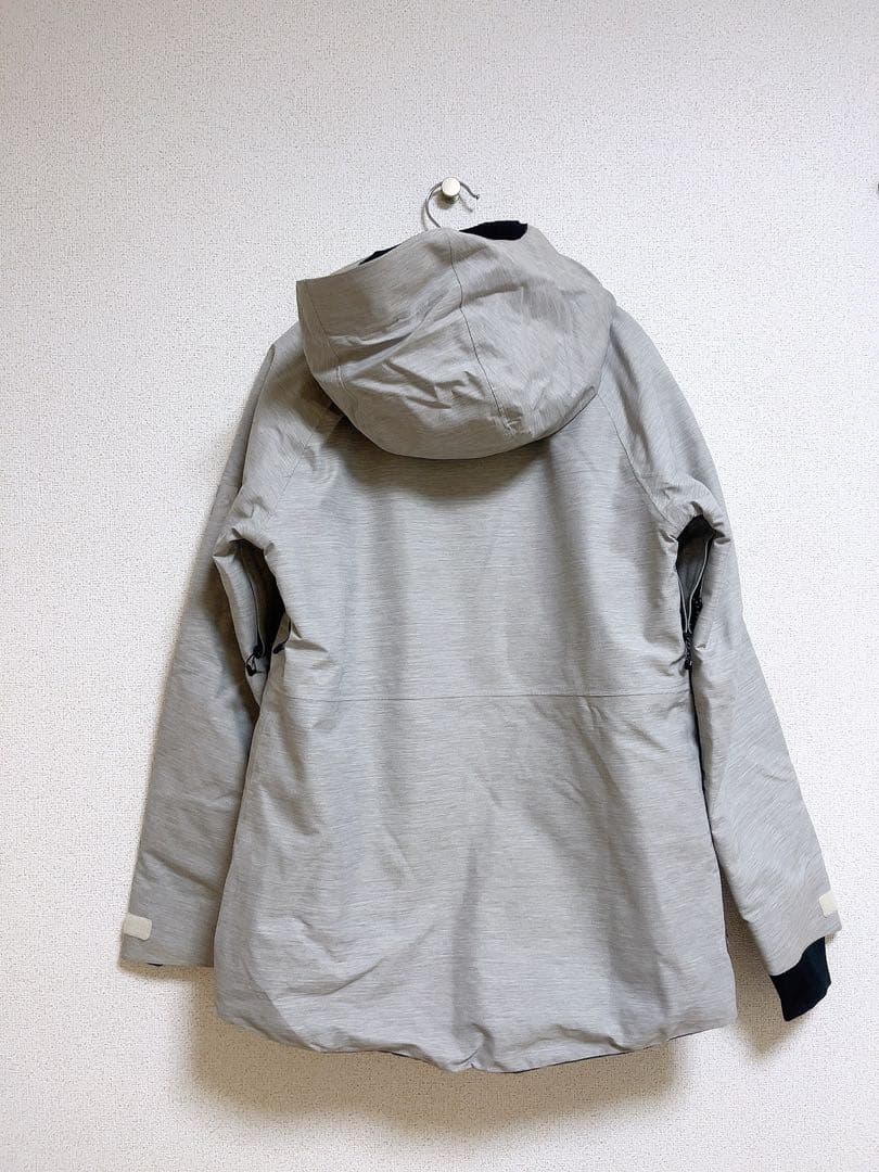 686 スノーボードウェア　GLCR ジャケット　S レディース