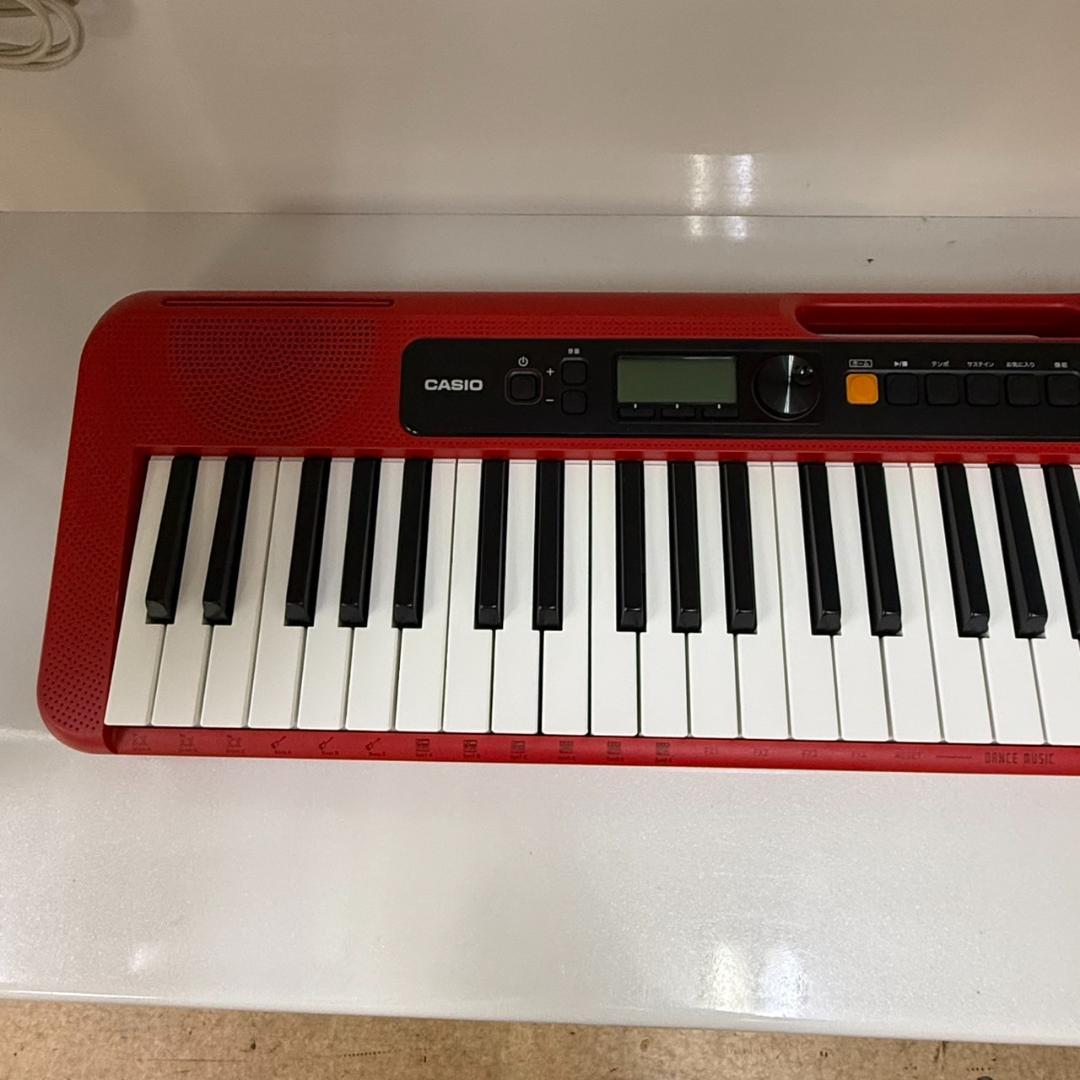 ★CASIO　電子キーボード　61鍵盤　CT-S200RD　2019年製