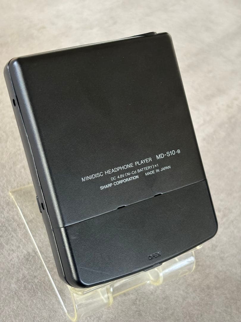⭐️希少品　SHARP MDウォークマン MDプレーヤー MD-S10 動作未確認