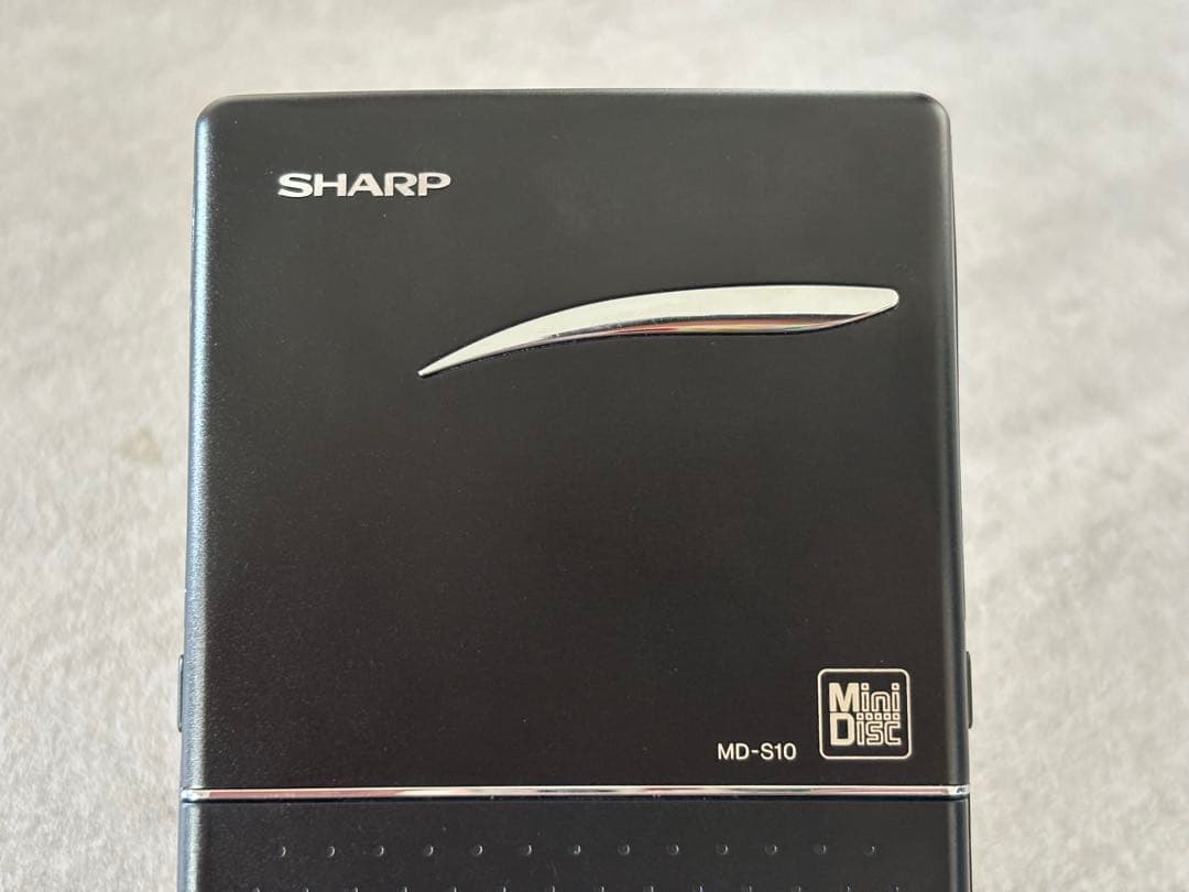 ⭐️希少品　SHARP MDウォークマン MDプレーヤー MD-S10 動作未確認
