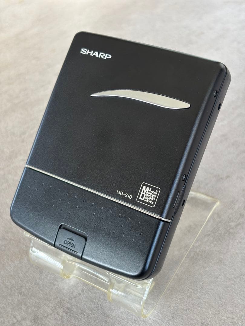 ⭐️希少品　SHARP MDウォークマン MDプレーヤー MD-S10 動作未確認