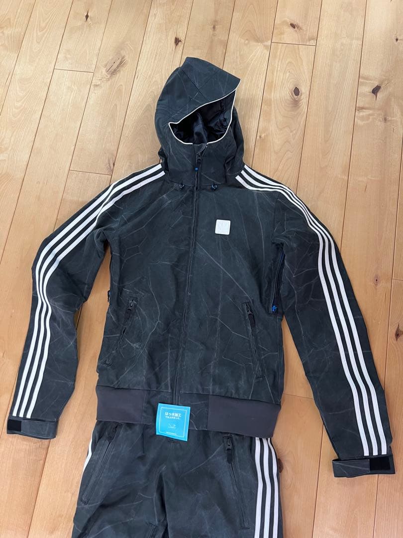 adidas スノーウェア