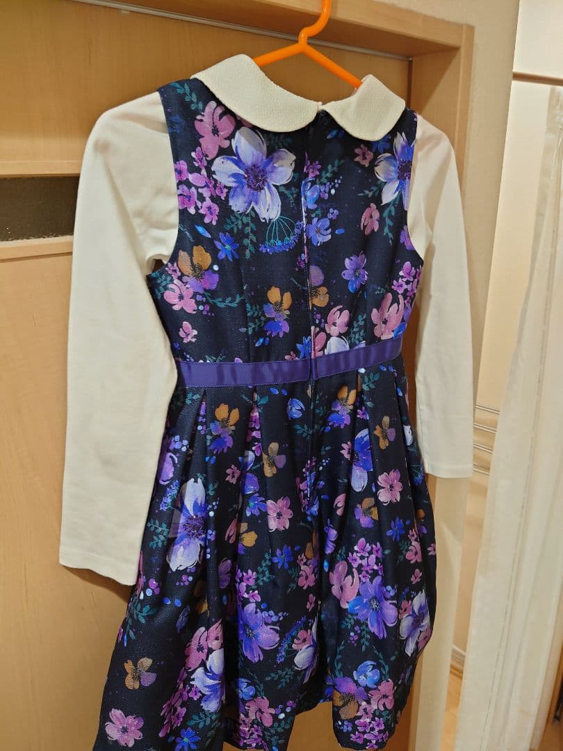 アナスイ　白シャツと花柄ワンピース（セット売り）