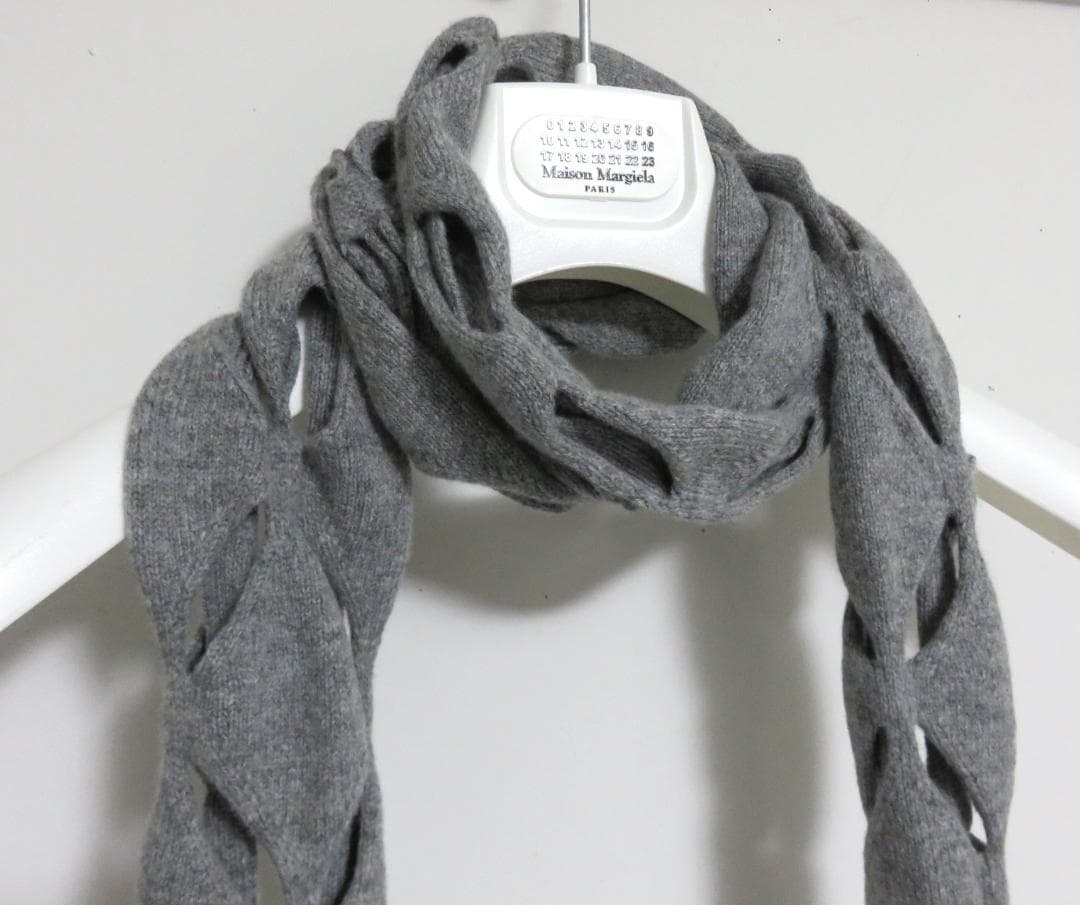 定価3.9万 新品 STEFAN COOKE Slashed scarf グレー