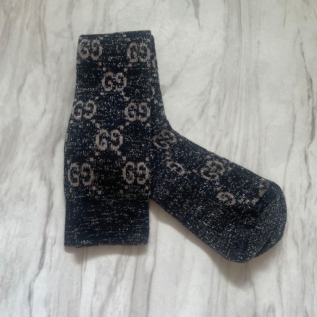 ※値下げしました　　黒 GGロゴ ソックス