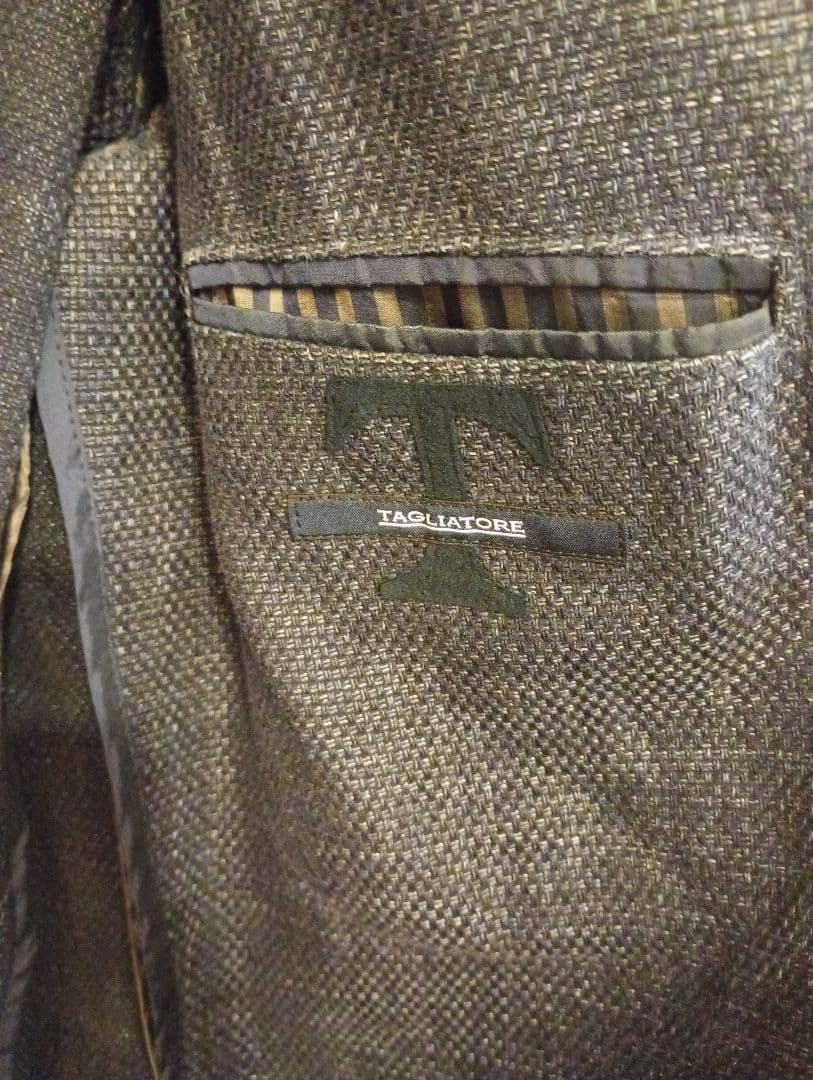 【1/10まで最終値下げ】TAGLIATORE ネイビー テーラードジャケット