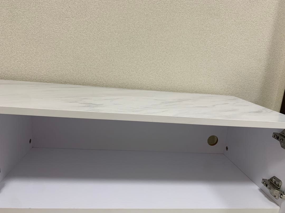 【最終値下】テレビ台 大理石調 ゴールド脚 [幅140] LOWYA