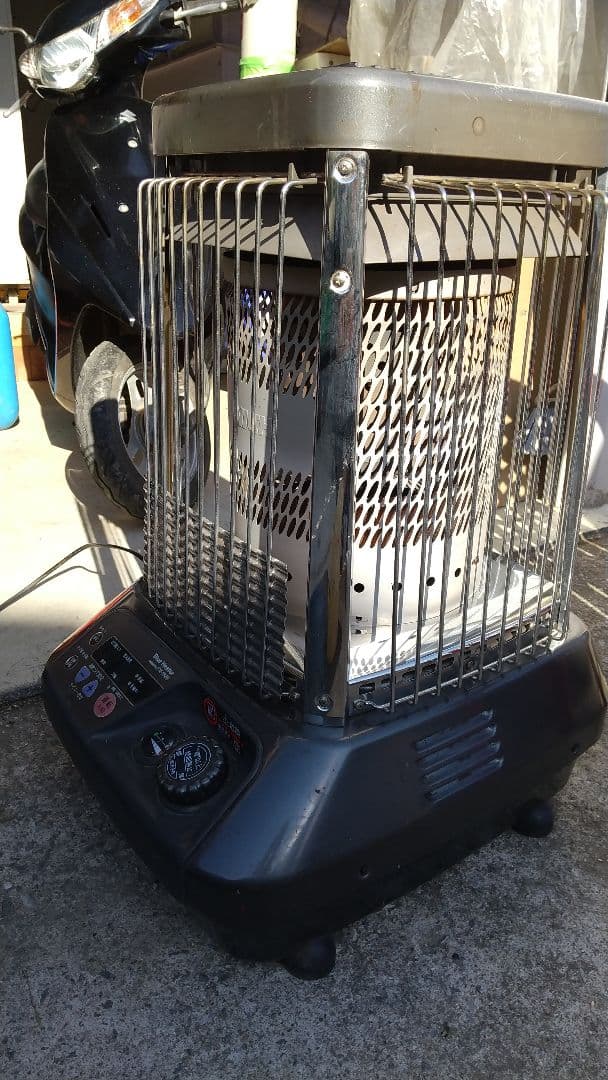 ダイニチ　ブルーヒーター　FM-182N