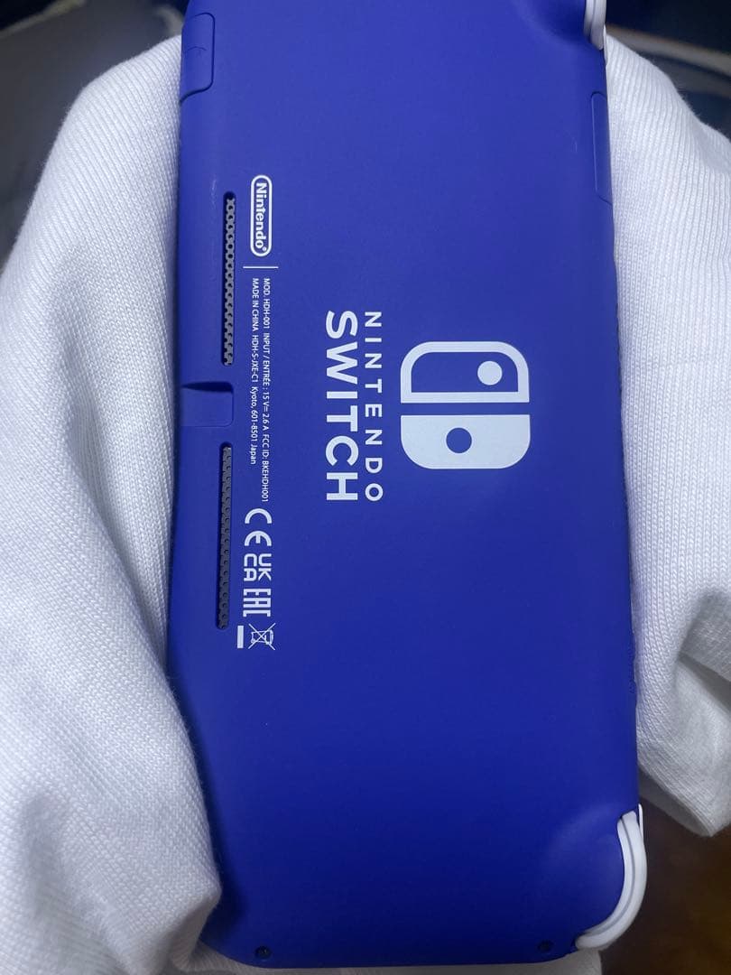 【超美品】Nintendo Switch Lite 青　ドラクエ11付き