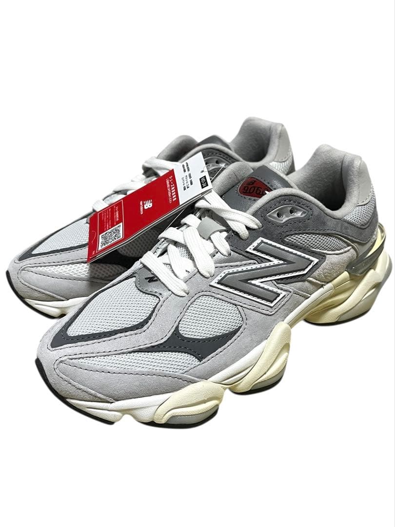 ニューバランス　9060 U9060gry ホワイト　グレー　24.0 新品